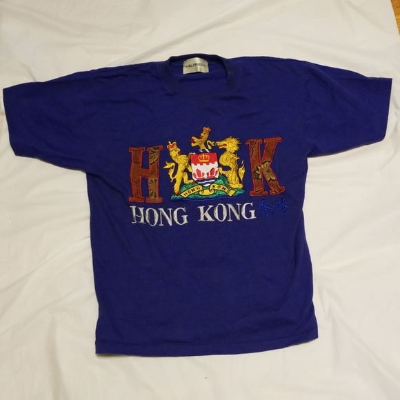 Vintage Hong Kong embroidery blue t-shirt - Picture 1 of 4